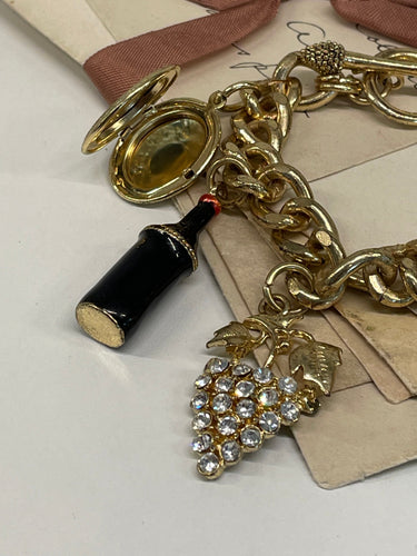 Wine Charm Bracelet Devil's Details